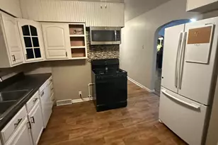 301 Hoffman St, Crown Point, IN 46307 - Photo 10