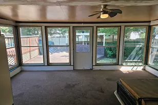 9123 Crestwood Ct, Munster, IN 46321 - Photo 32