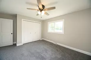 7020 Harrison St, Merrillville, IN 46410 - Photo 22