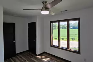 7014 N Bungalow Dr, New Carlisle, IN 46552 - Photo 34