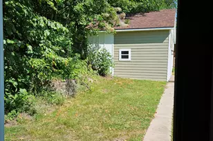 7014 N Bungalow Dr, New Carlisle, IN 46552 - Photo 88