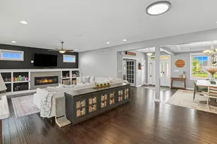 13028 Waterleaf Dr, Saint John, IN 46373 - Photo 10