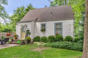 1206 Sycamore St, Crown Point, IN 46307 - Photo 1