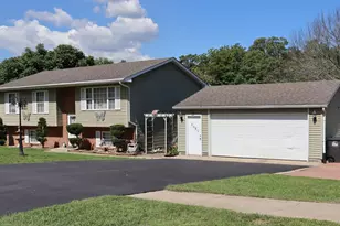 4286 Deer Run Ct, Lake Station, IN 46405 - Photo 2