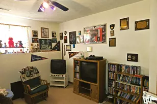 4286 Deer Run Ct, Lake Station, IN 46405 - Photo 24