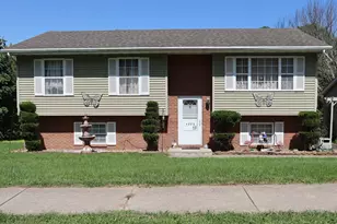 4286 Deer Run Ct, Lake Station, IN 46405 - Photo 4