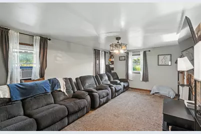 3740 E 29th Avenue, Lake Station, IN 46405 - Photo 4