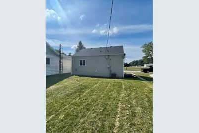 561 Grayton Road, Kingsford Heights, IN 46346 - Photo 4