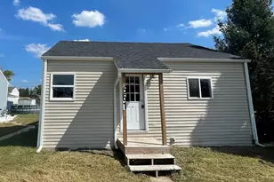 561 Grayton Rd, Kingsford Heights, IN 46346 - Photo 1