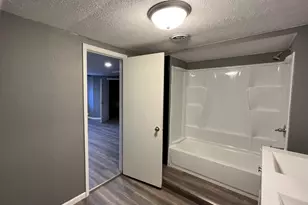 1802 Evans Ave, Valparaiso, IN 46383 - Photo 34