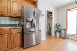 2418 Peach St, Portage, IN 46368 - Photo 4