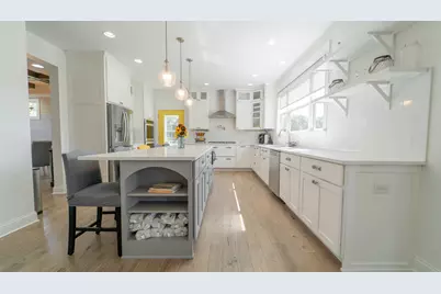 520 E 700 N, Valparaiso, IN 46383 - Photo 6