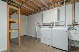 611 Iowa Dr, Lowell, IN 46356 - Photo 44