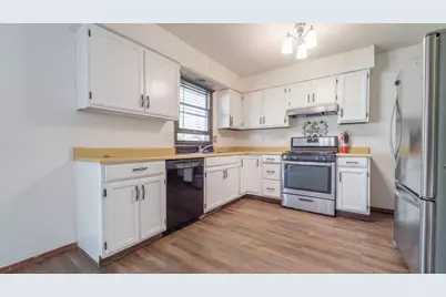 6698 Monument Avenue, Portage, IN 46368 - Photo 10