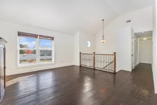 229 W 550 N, Valparaiso, IN 46385 - Photo 4