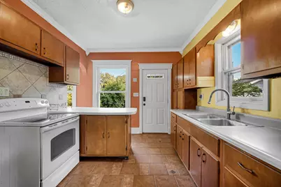 604 Weller Avenue, La Porte, IN 46350 - Photo 8