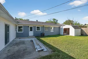 2816 W 38th Pl, Hobart, IN 46342 - Photo 24