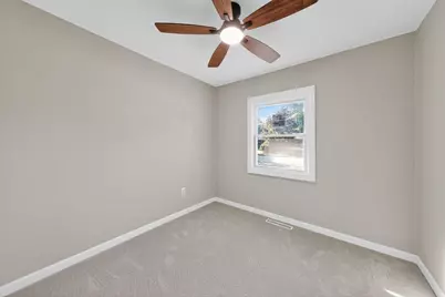 2816 W 38th Place, Hobart, IN 46342 - Photo 16