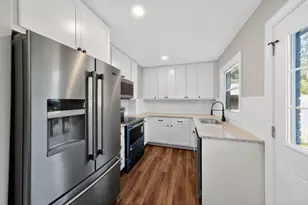 2816 W 38th Pl, Hobart, IN 46342 - Photo 4