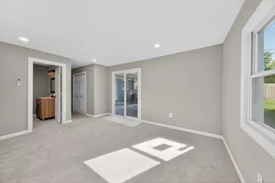 2816 W 38th Place, Hobart, IN 46342 - Photo 12