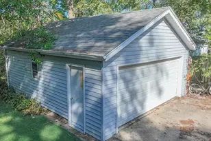 202 Genesse St, LaCrosse, IN 46348 - Photo 4