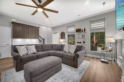 208 Campbell Street #107, Valparaiso, IN 46385 - Photo 4