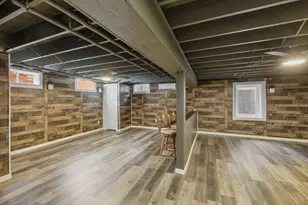 401 S 15th St, Chesterton, IN 46304 - Photo 12