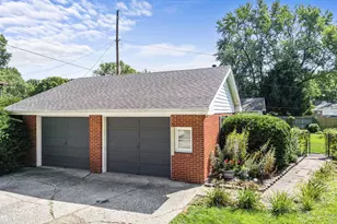 401 S 15th St, Chesterton, IN 46304 - Photo 2