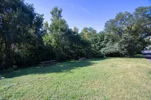 2401 Riverside Dr, Lake Station, IN 46405 - Photo 4