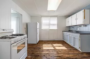 2510 White Oak Ave, Whiting, IN 46394 - Photo 10