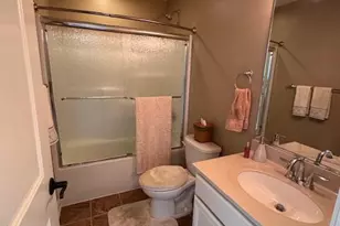 2307 Legend Cir, Chesterton, IN 46304 - Photo 8