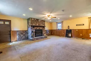 207 N Washington St, Wanatah, IN 46390 - Photo 30