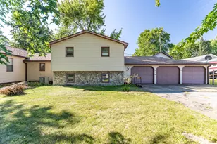 207 N Washington St, Wanatah, IN 46390 - Photo 4