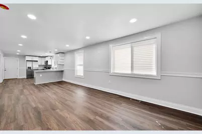 1297 W 17th Avenue, Gary, IN 46407 - Photo 4