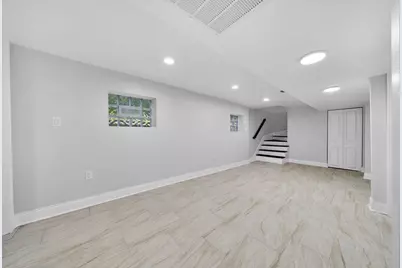 1297 W 17th Avenue, Gary, IN 46407 - Photo 12