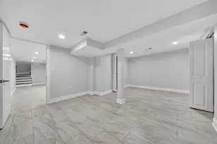 1297 W 17th Ave, Gary, IN 46407 - Photo 14