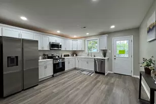 2274 Hendricks St, Gary, IN 46404 - Photo 6