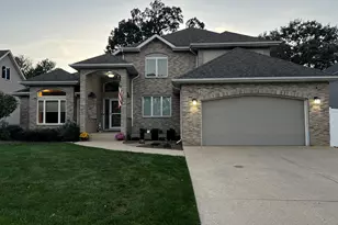 2914 Morningside Dr, Crown Point, IN 46307 - Photo 2