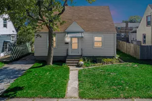 6723 Baring Ave, Hammond, IN 46324 - Photo 4