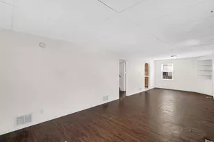 6723 Baring Ave, Hammond, IN 46324 - Photo 6