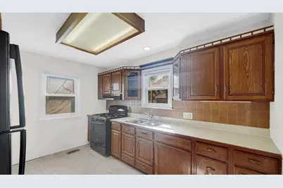 6723 Baring Avenue, Hammond, IN 46324 - Photo 8