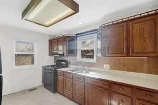 6723 Baring Ave, Hammond, IN 46324 - Photo 8