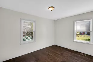 6723 Baring Ave, Hammond, IN 46324 - Photo 10