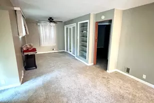 706 Hobart St, Michigan City, IN 46360 - Photo 4