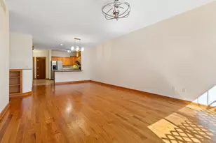 822 Boxwood Dr, Munster, IN 46321 - Photo 10