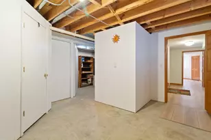 822 Boxwood Dr, Munster, IN 46321 - Photo 22