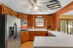 5605 N Campbell St, Valparaiso, IN 46385 - Photo 14