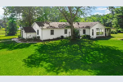 5605 N Campbell Street, Valparaiso, IN 46385 - Photo 6