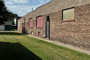 1607 Broadway St, East Chicago, IN 46312 - Photo 2