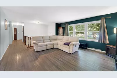 166 N Woodland Drive, La Porte, IN 46350 - Photo 4